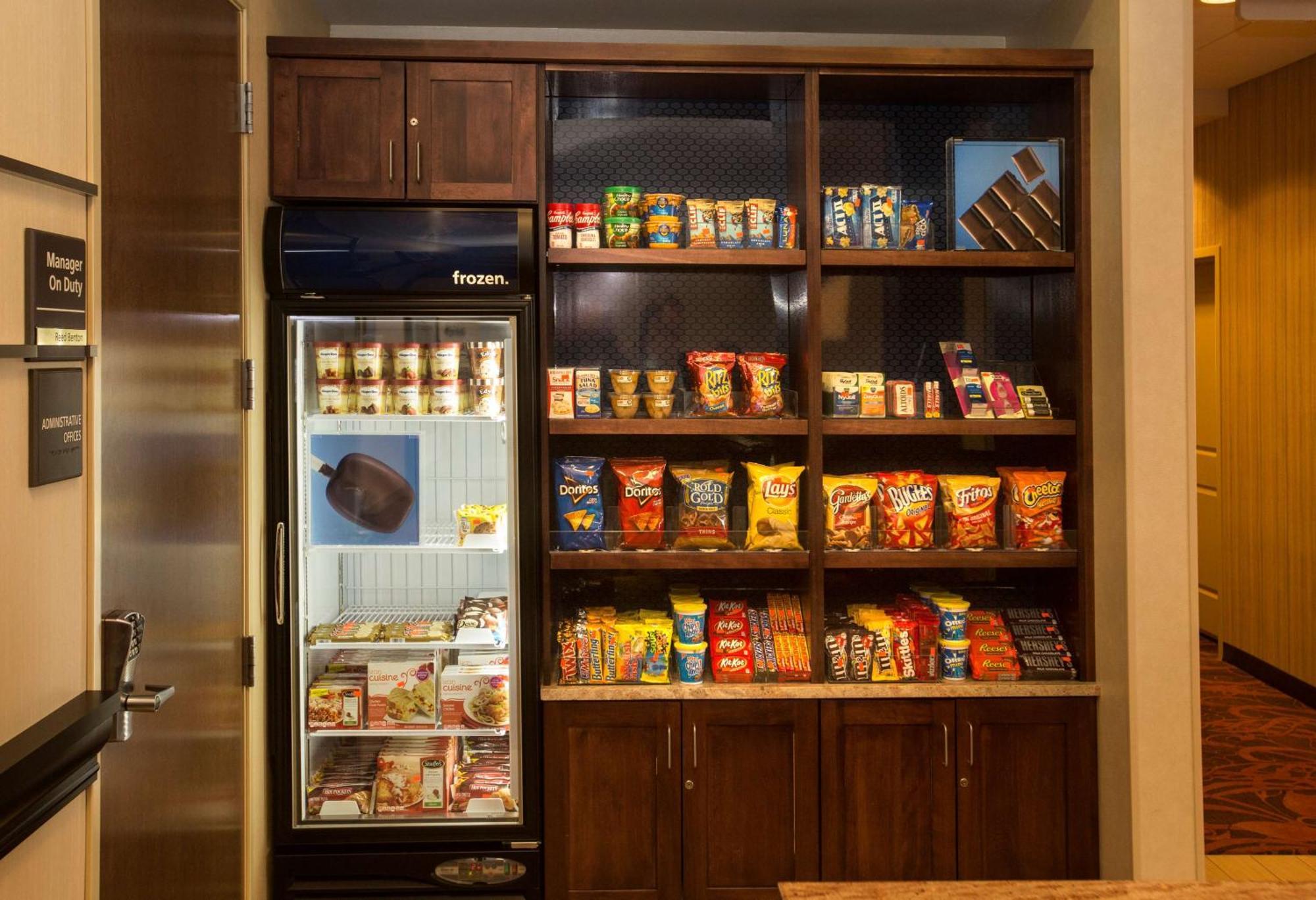 Hampton Inn Marquette-Waterfront Ngoại thất bức ảnh