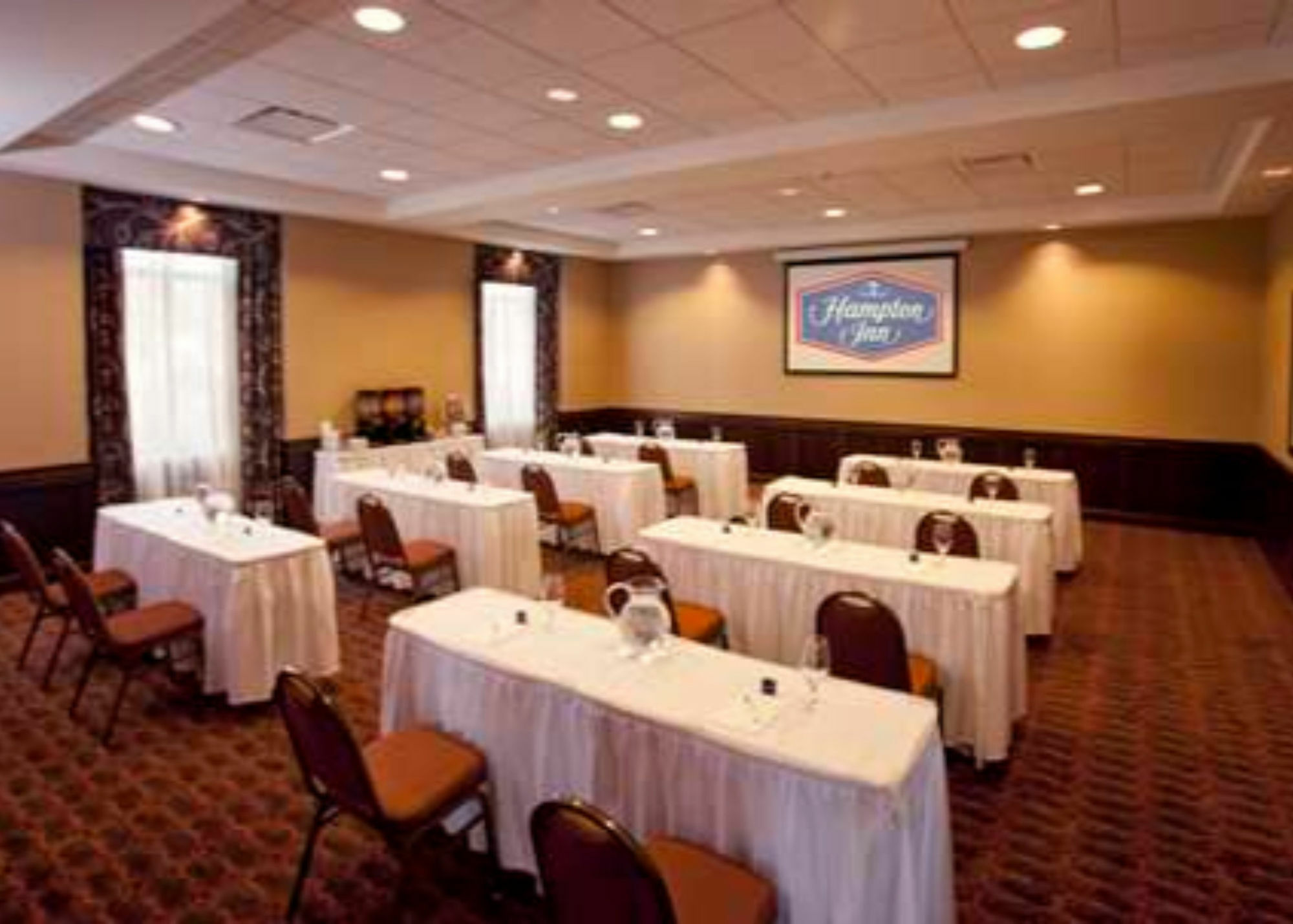 Hampton Inn Marquette-Waterfront Ngoại thất bức ảnh